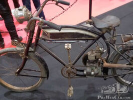 Monet%20Goyon%20-%20Moto%20l%C3%A9g%C3%A8re%20117cc%201919%20-%20FR%20-%20Rudler%20Dominique.jpg